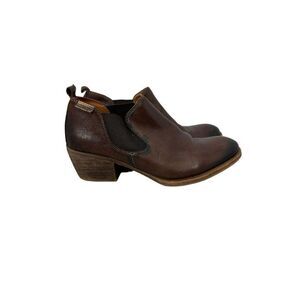 Pikolinos women's Baqueria bootie size 38
